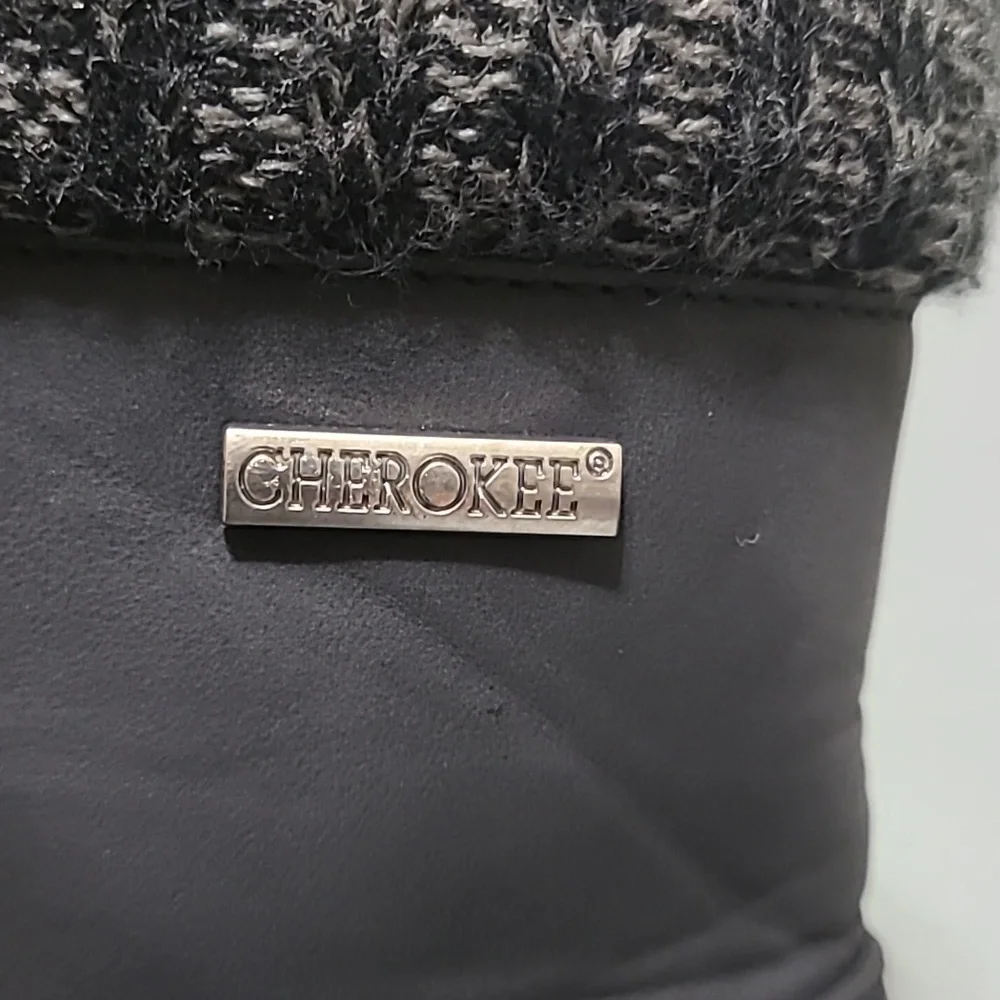 Cherokee up durability activewear